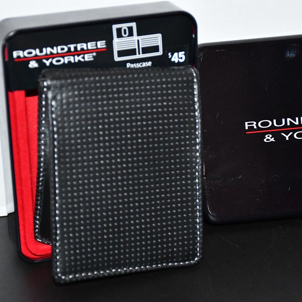 Roundtree & Yorke Passcase Leather Wallet With Wing Black #S15LR21